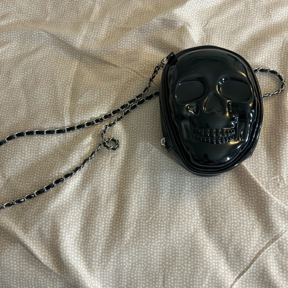 Cute skull crossbody from claires